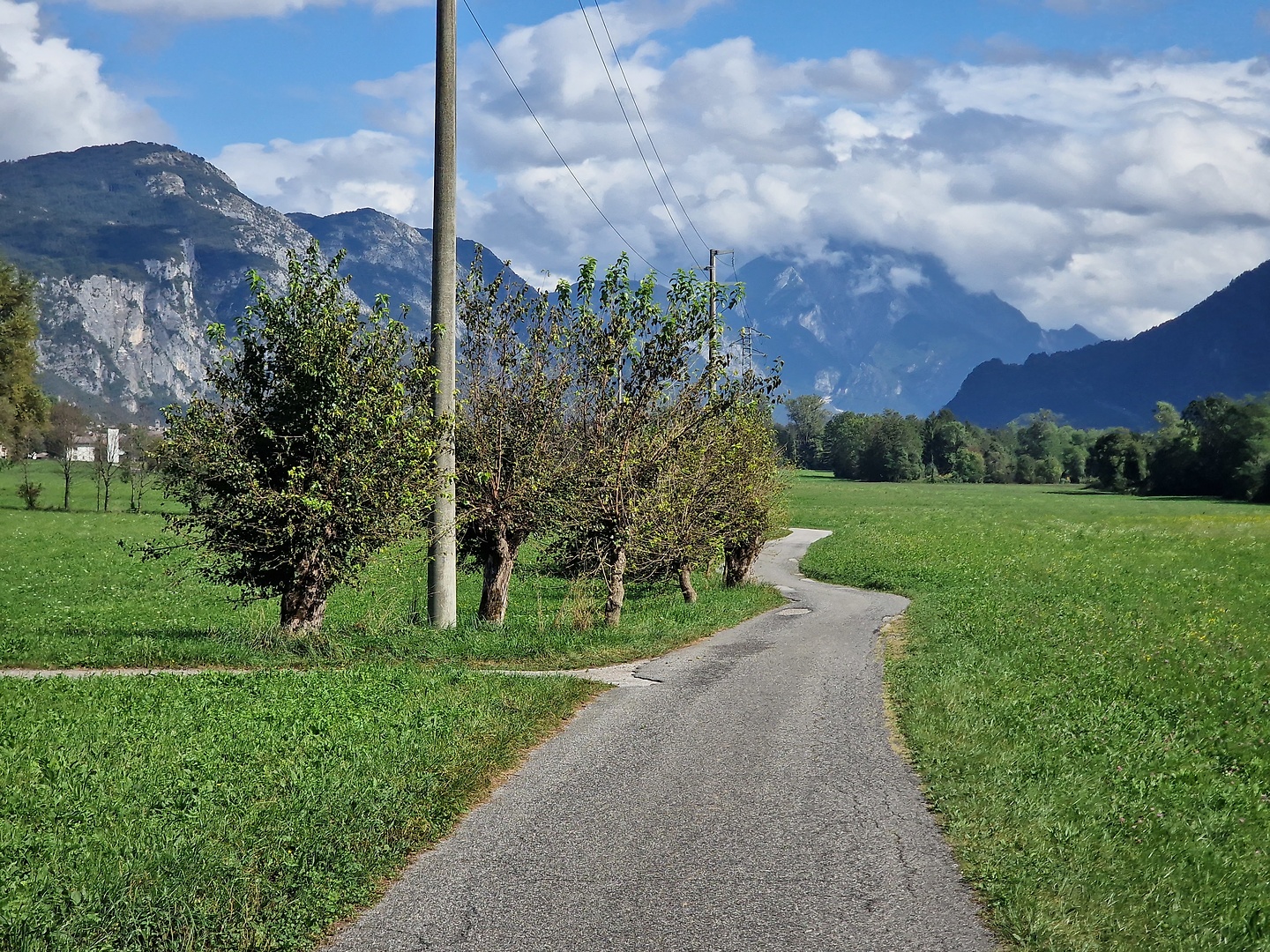 tolmezzo-cyclepath1.jpg