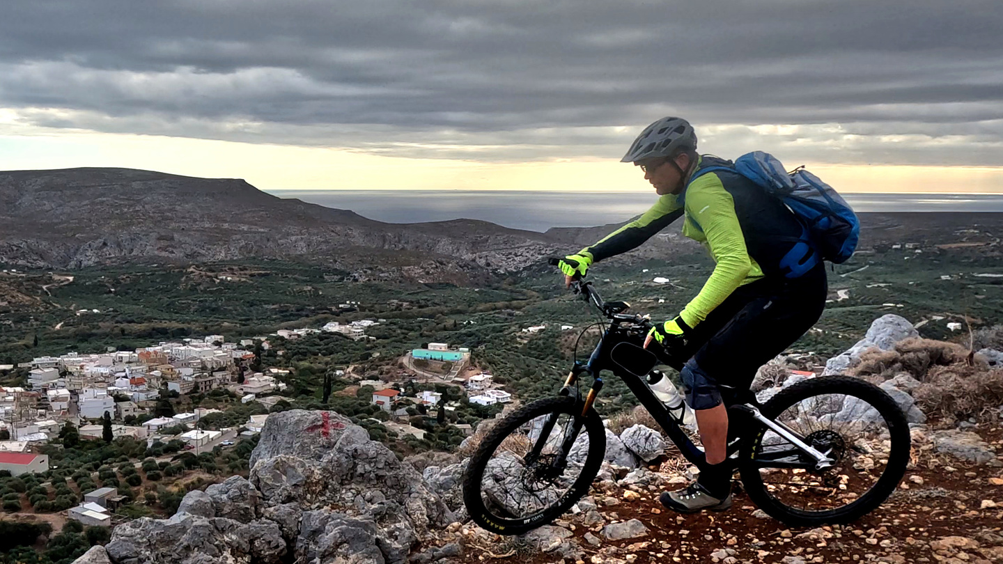 zakros-trail10.jpg