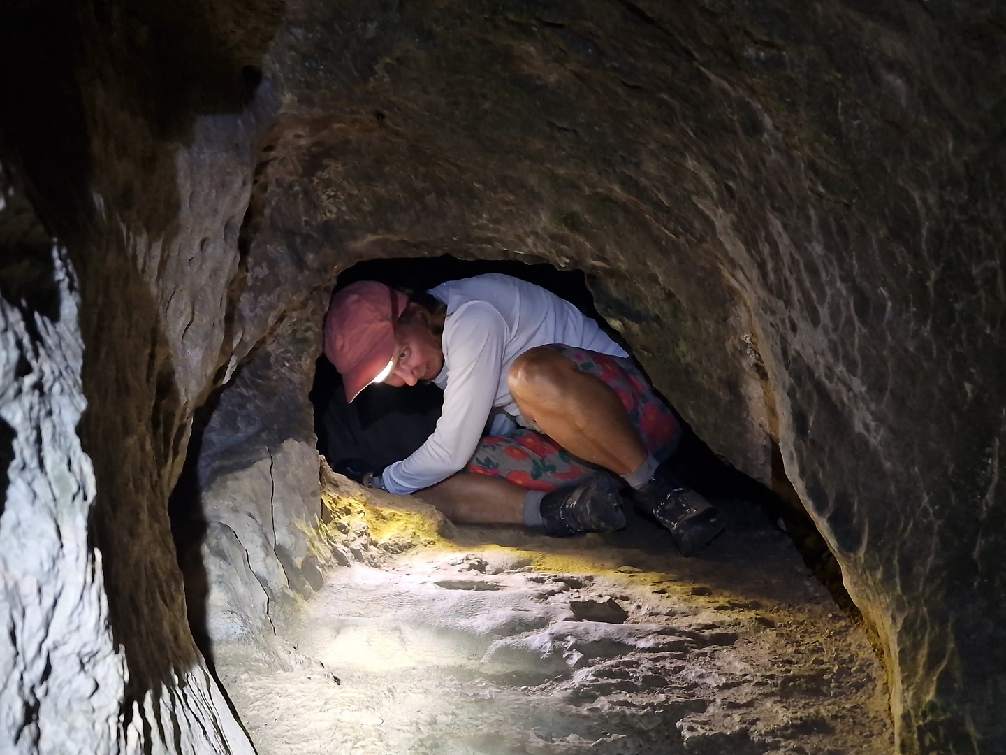 goderie-caves2.jpg