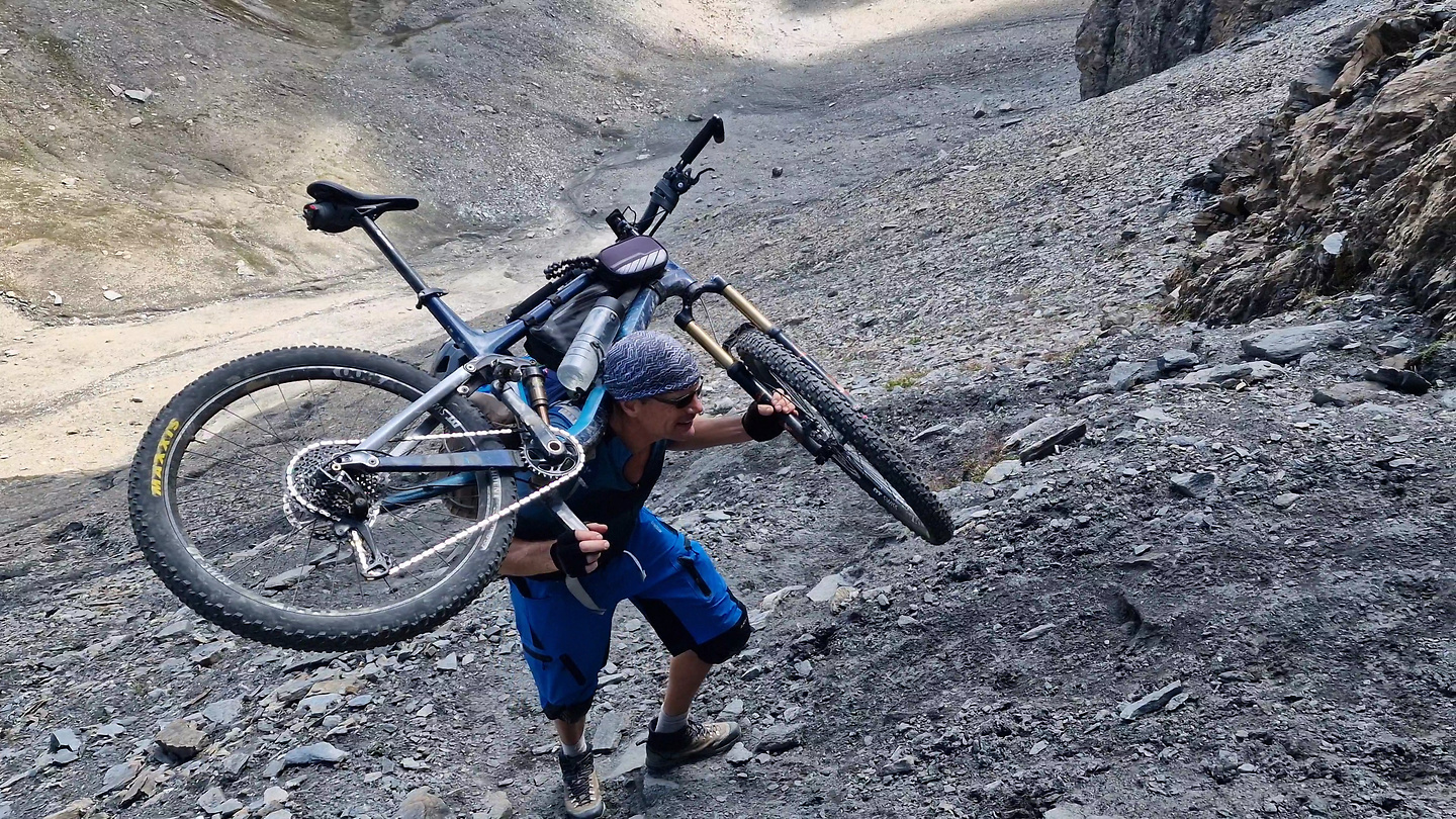 malatra-uphill4.jpg