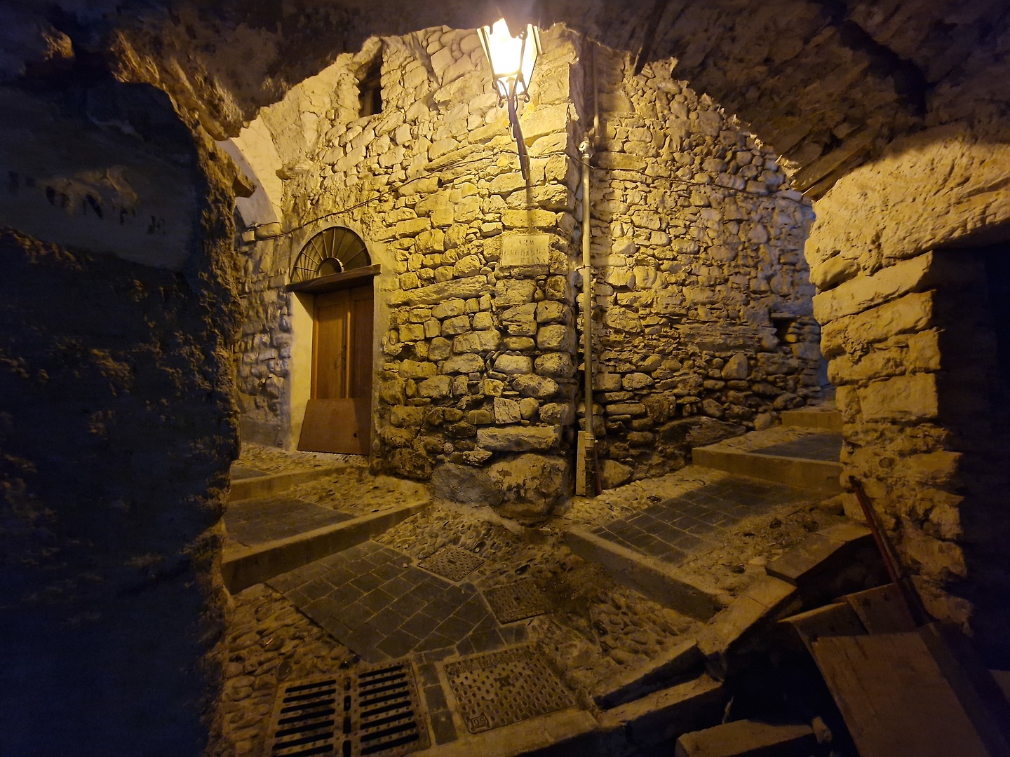 pigna-town3.jpg