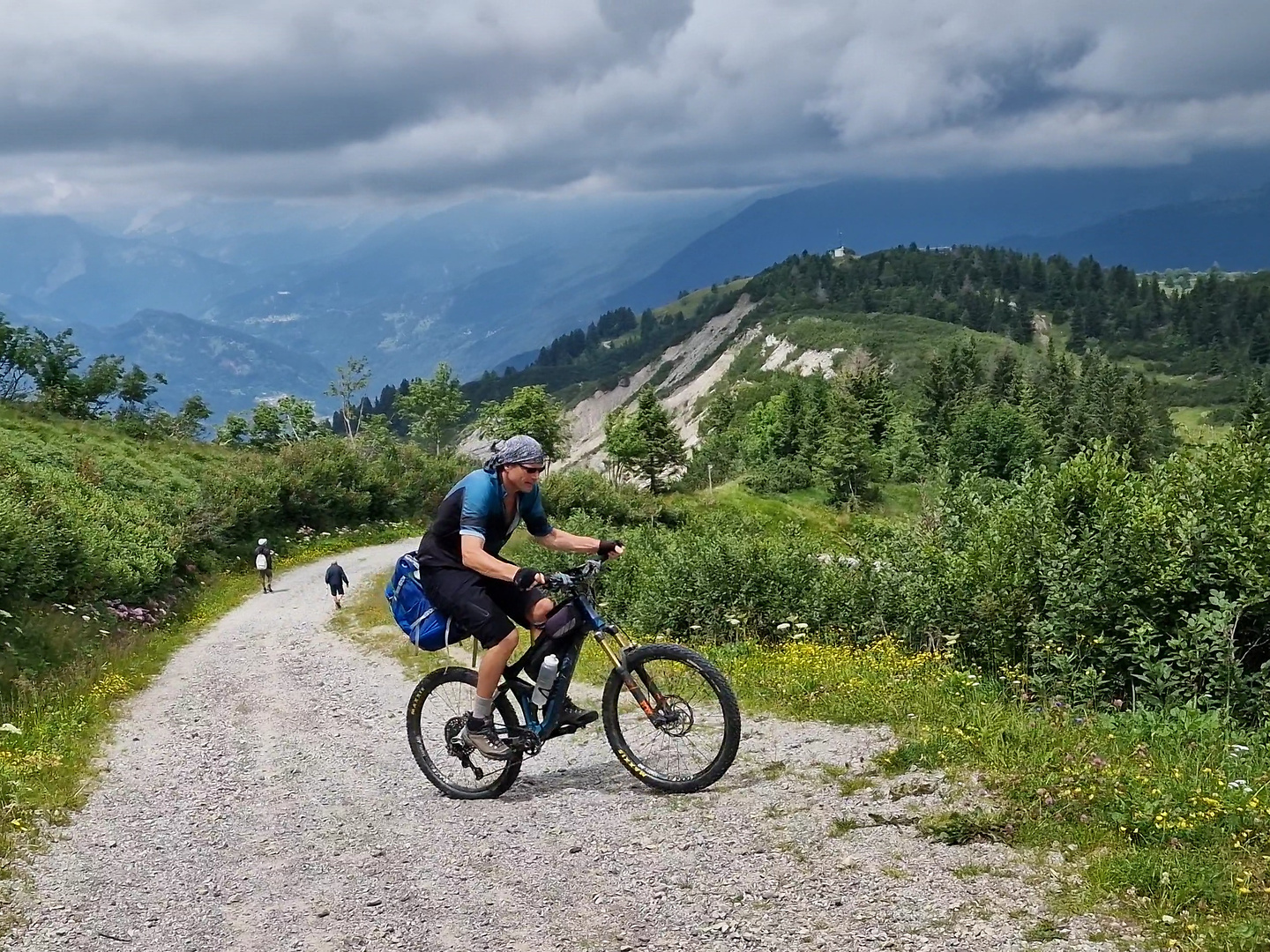 tamai-uphill1.jpg