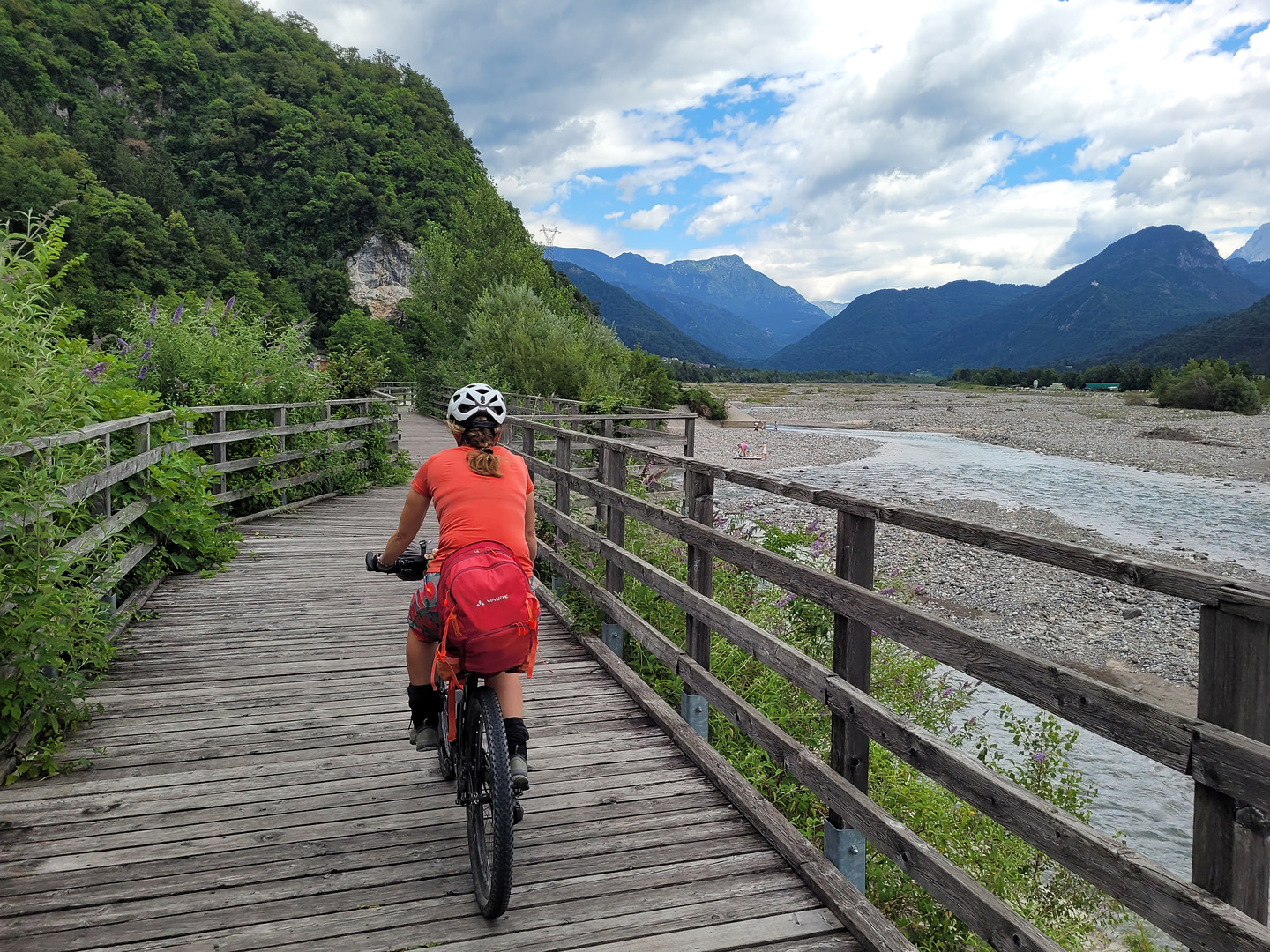 tolmezzo-cyclepath3.jpg