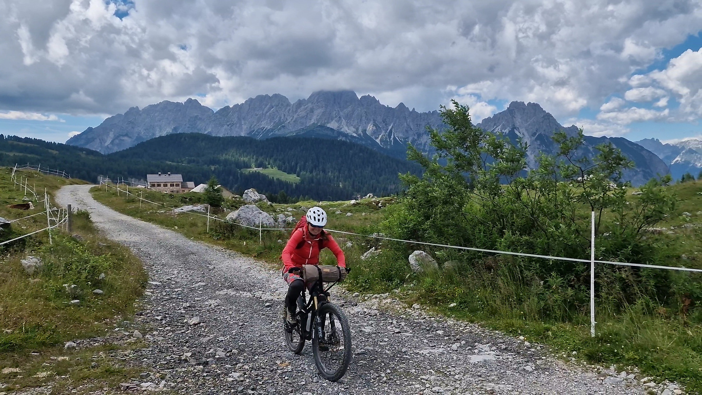 tragonia-uphill1.jpg