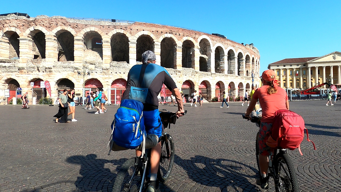 verona-arena3.jpg