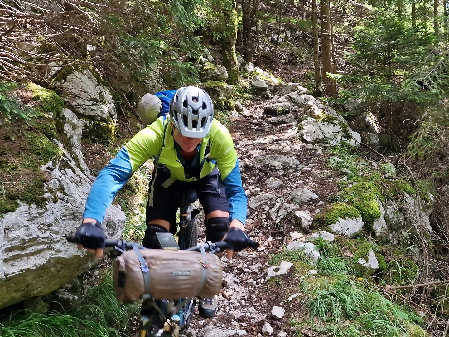 vrsic-trail2.jpg