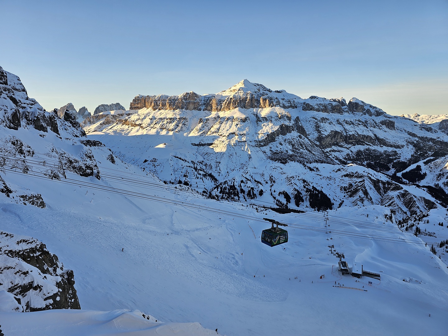 ski2023-canazei1.jpg
