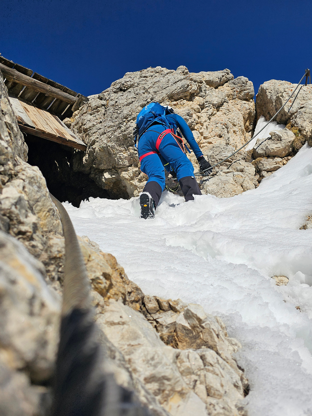 ski25-lagazuoi27.jpg