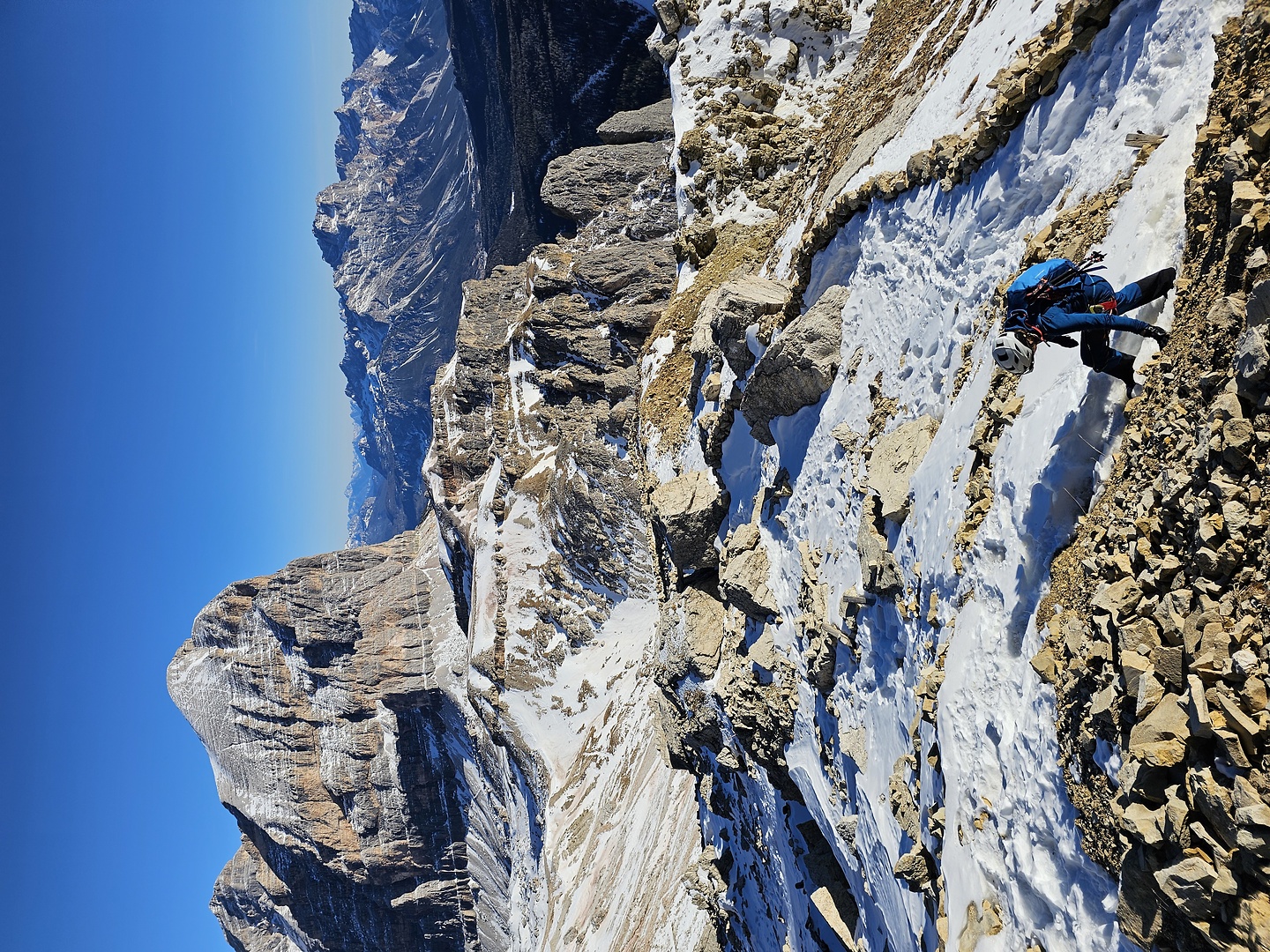 ski25-lagazuoi31.jpg