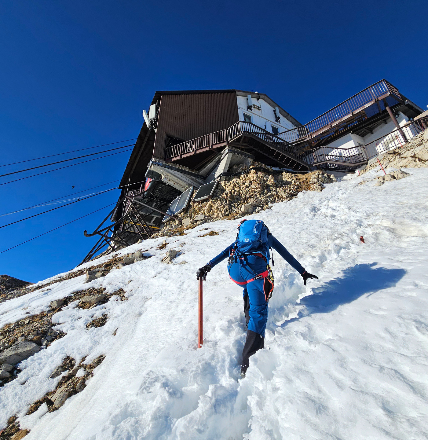ski25-lagazuoi36.jpg