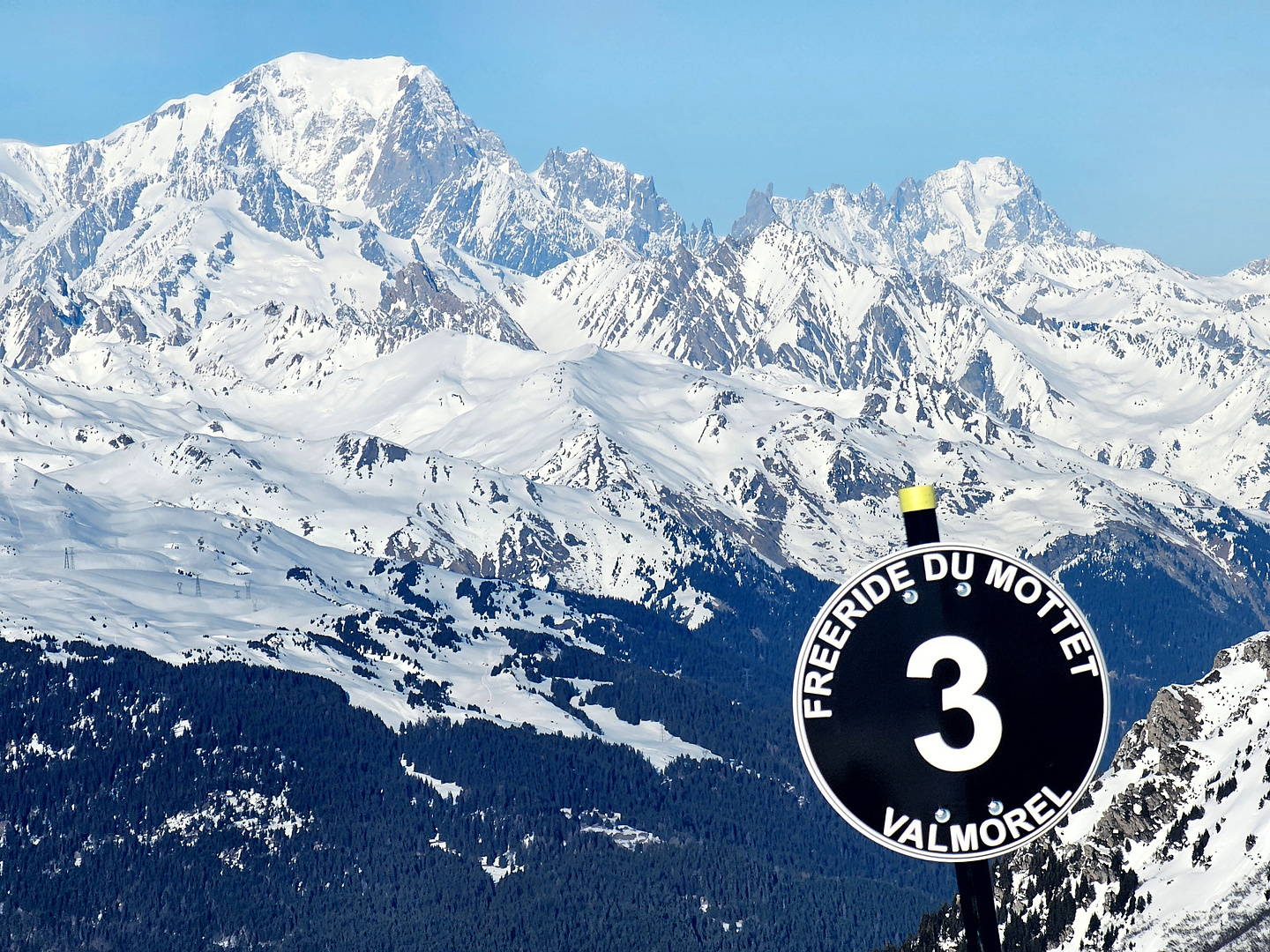 ski25-valmorel11.jpg