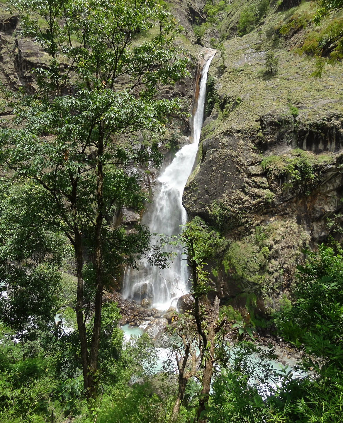 besisahar-waterfall.jpg
