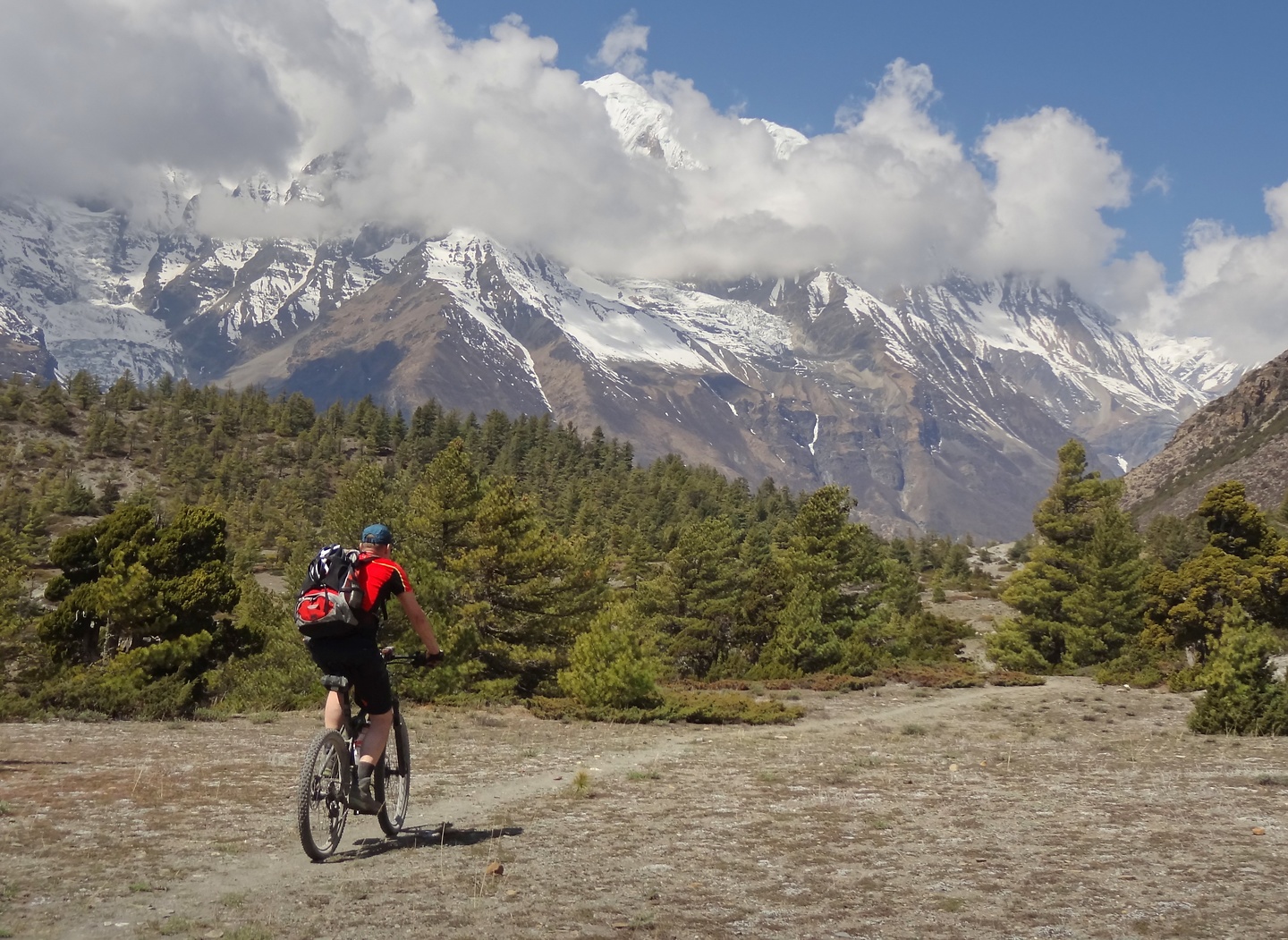 chulu-trail1.jpg