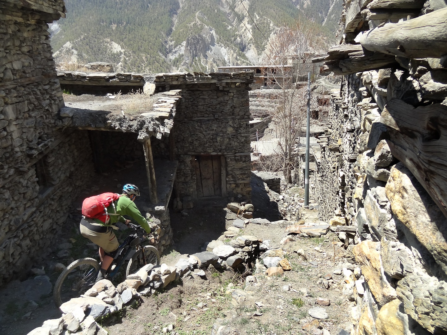 chulu-trail15.jpg