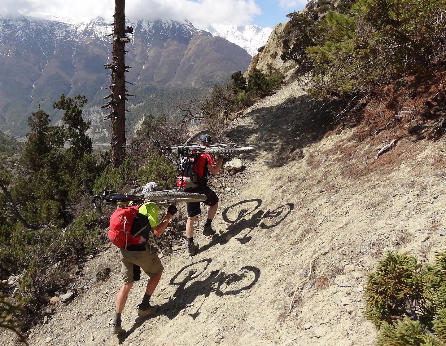 chulu-uphill7.jpg