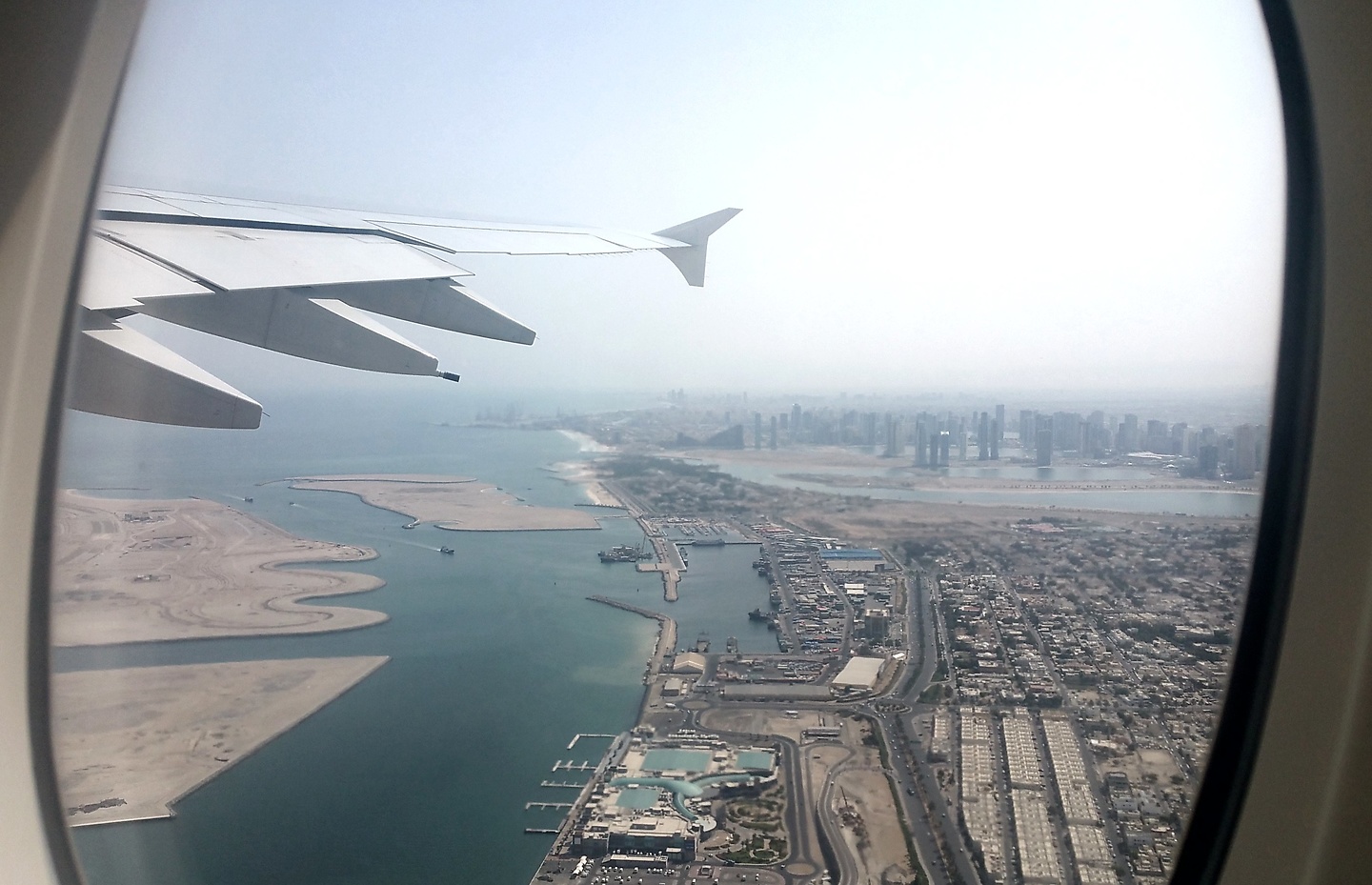 dubai-emirates2.jpg
