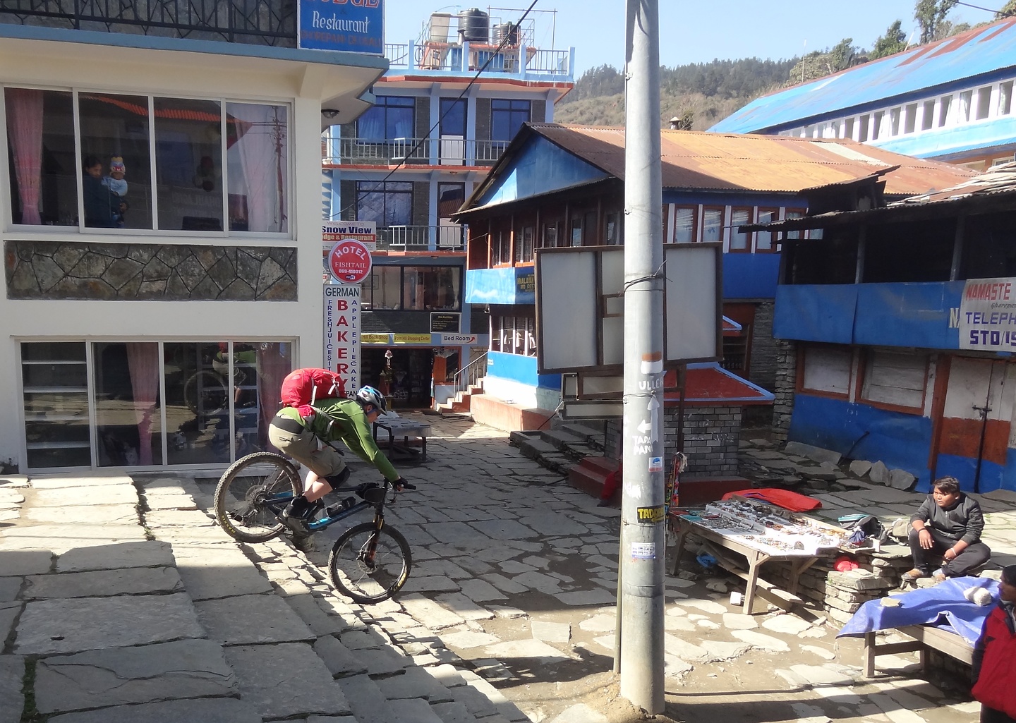 ghorepani-trail1.jpg