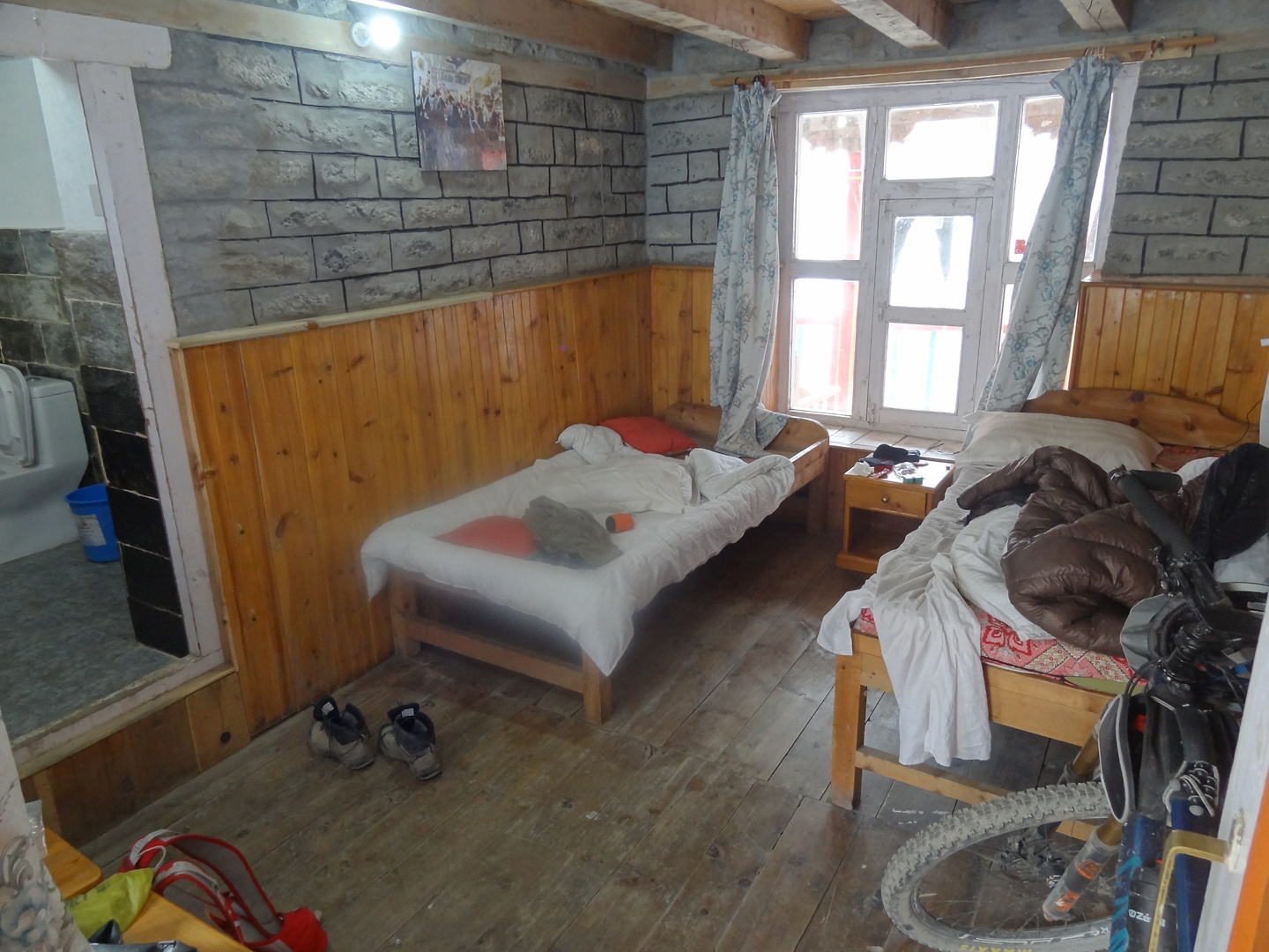 manang-yetiroom.jpg