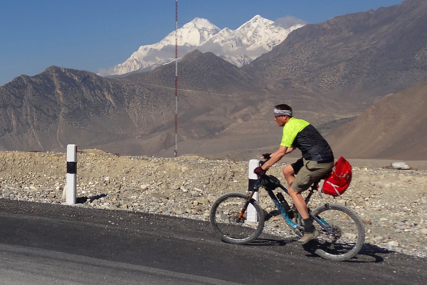 muktinath-uphill1.jpg