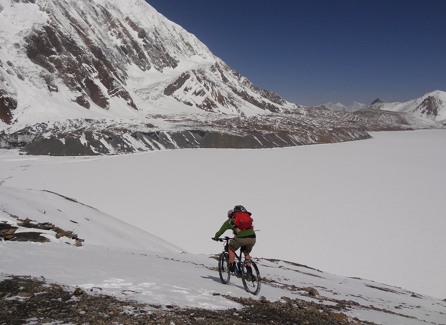 tilicho-lake5.jpg