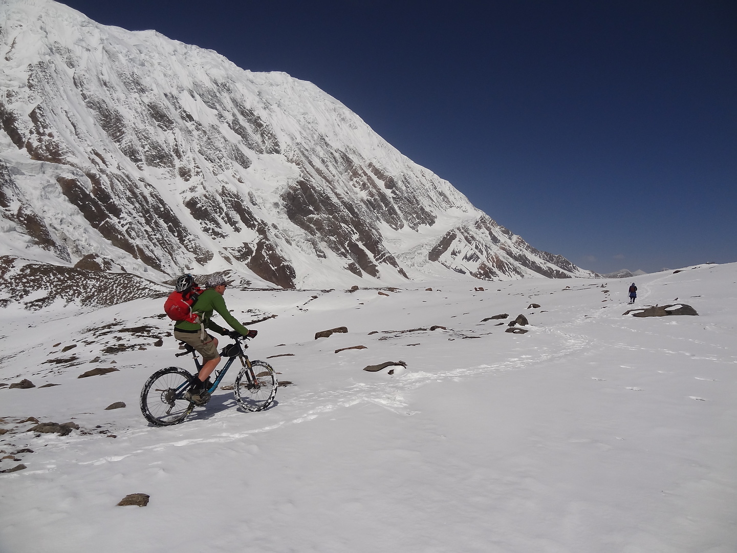 tilicho-uphill10.jpg