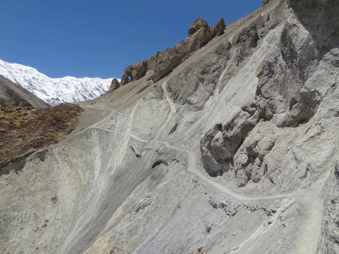 tilichobase2-uphill16.jpg