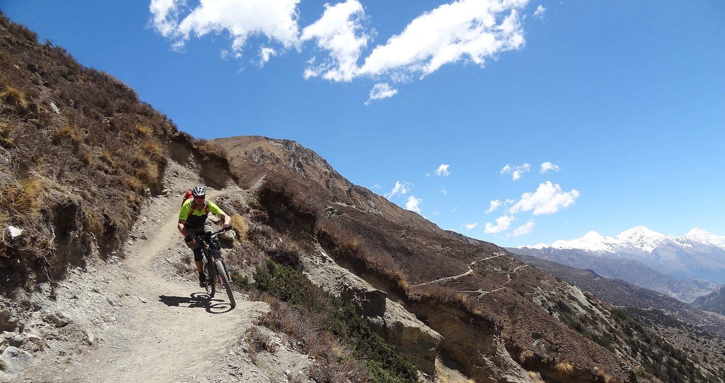 tilichobase2-uphill4.jpg