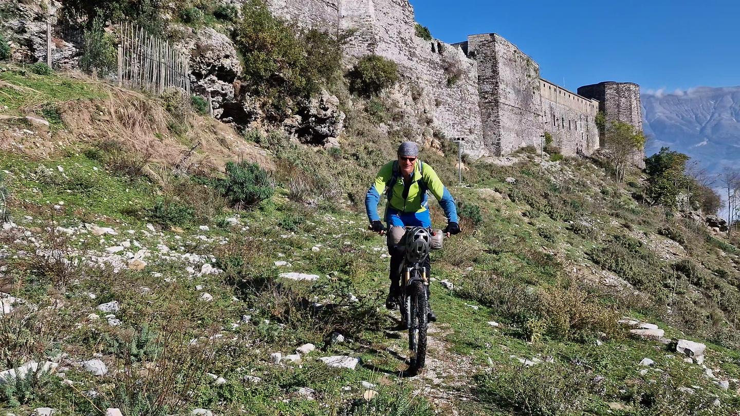 gjirokaster-castle3.jpg