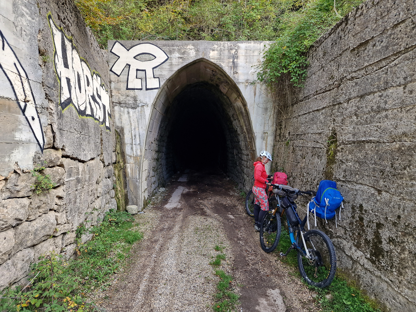 virpazar-tunnel0.jpg