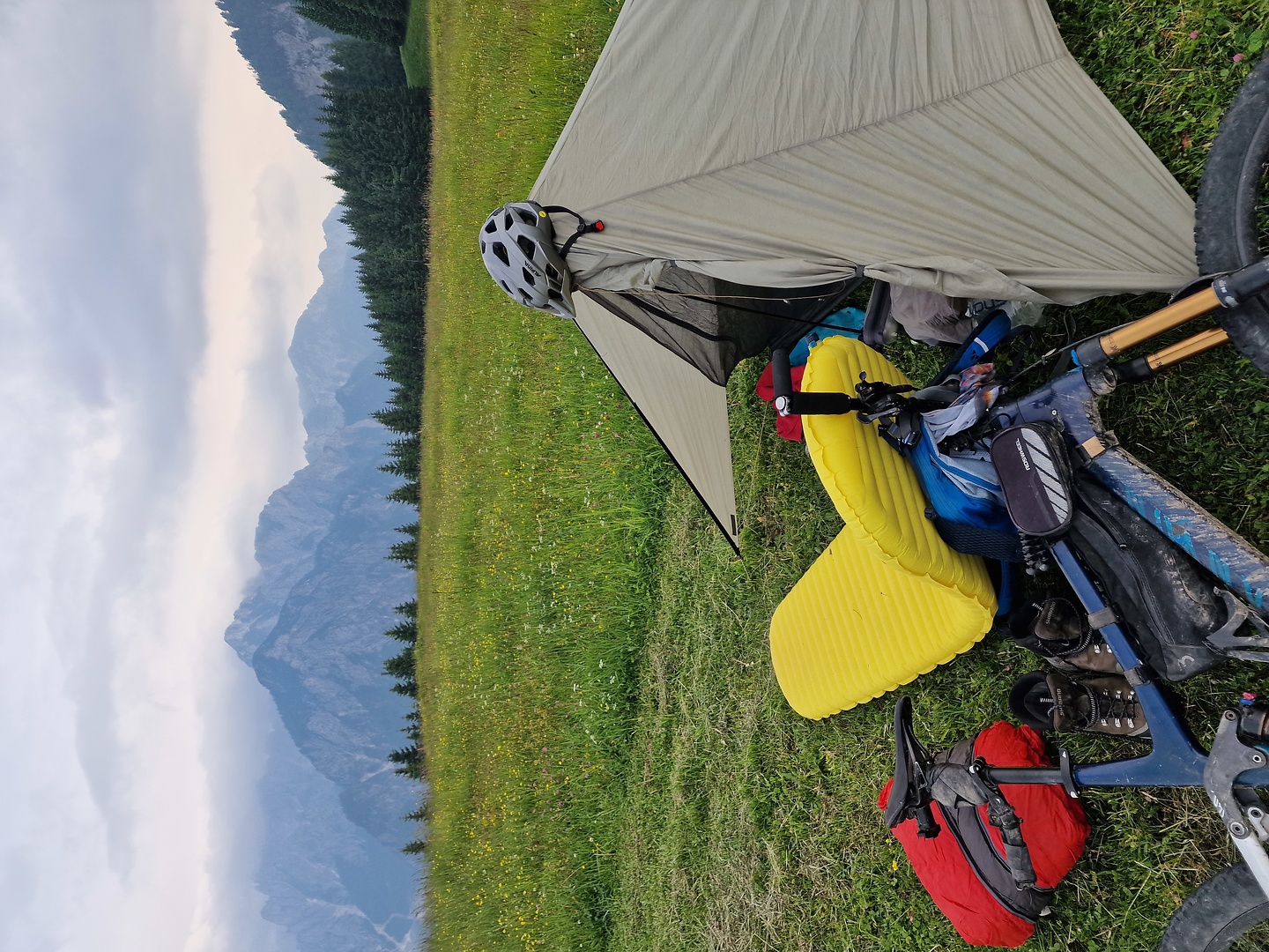 glazzat2-camp1.jpg