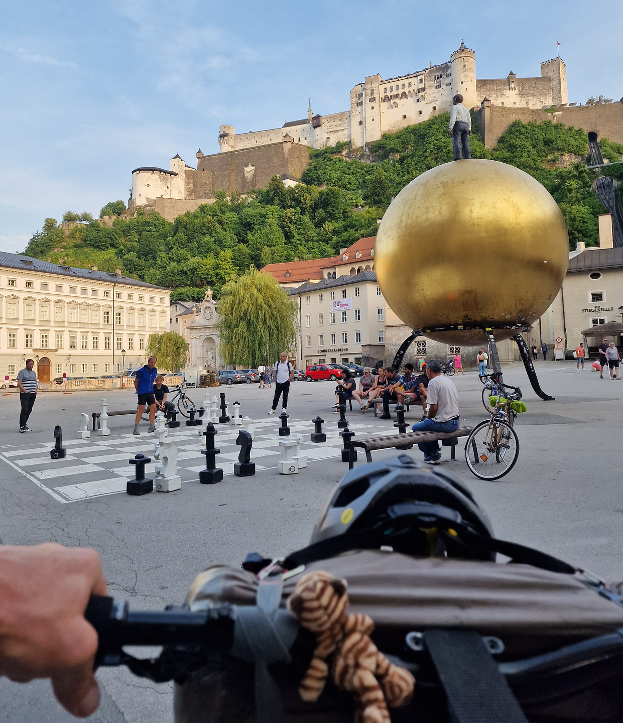 salzburg-town3.jpg
