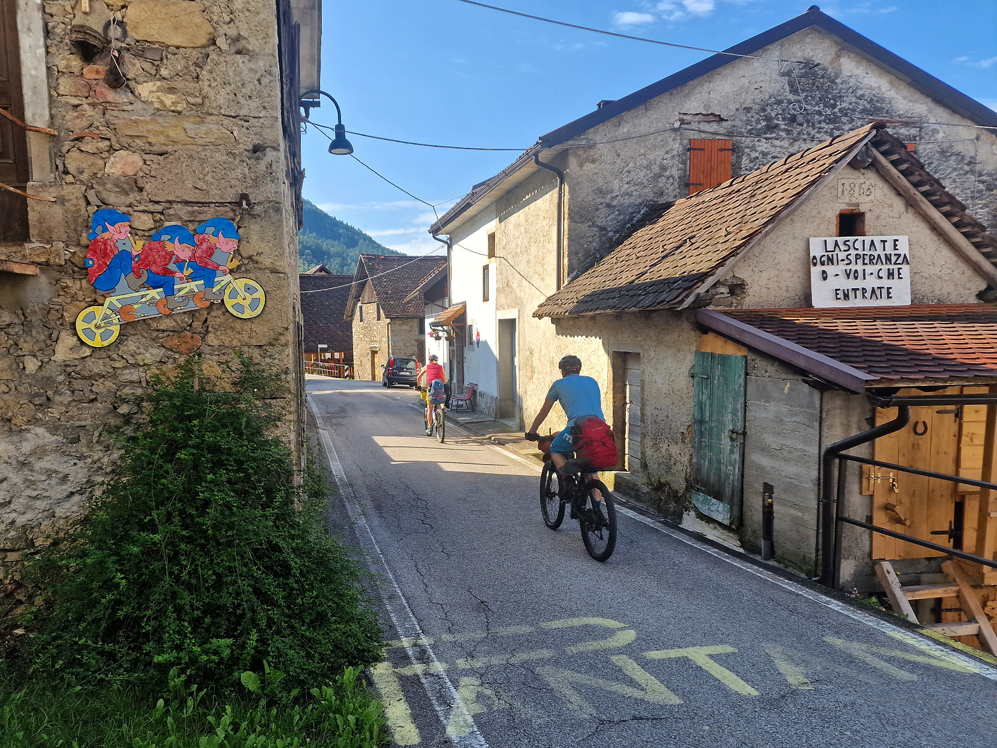 zoncolan-uphill2.jpg