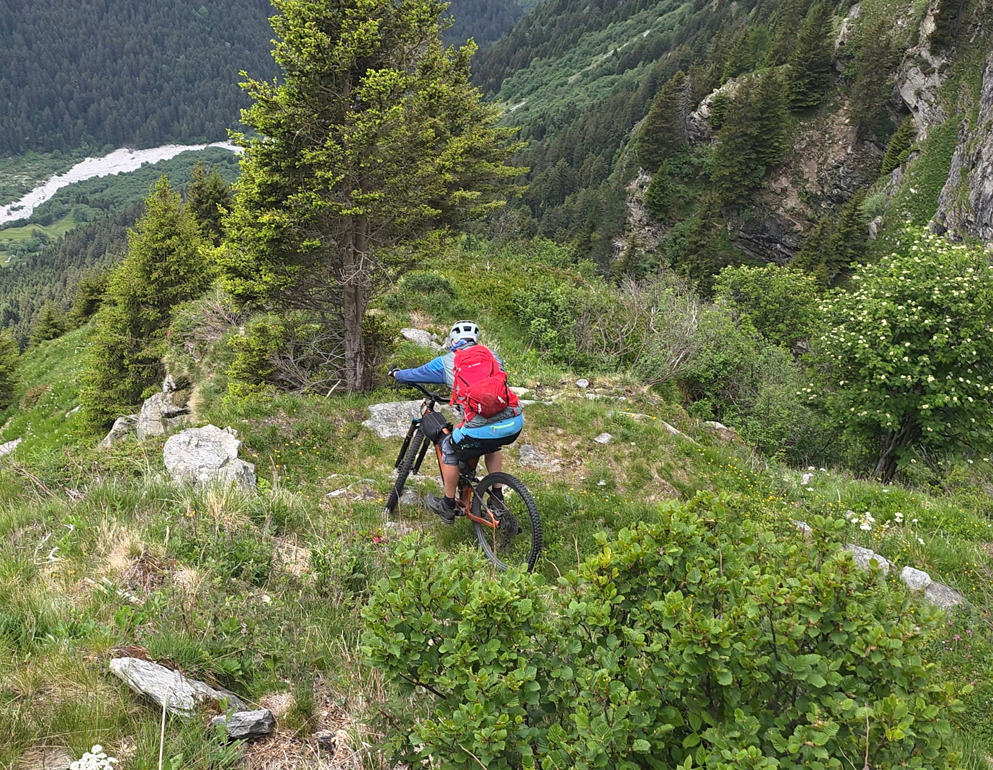adula-trail5.jpg
