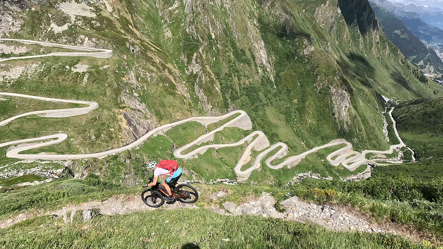 gotthard-trail4.jpg