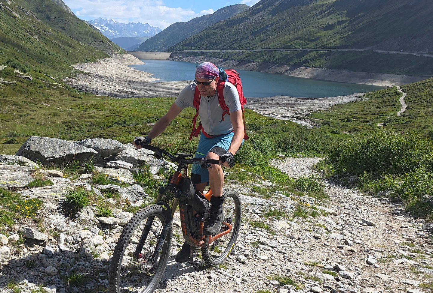 passosole-uphill2.jpg